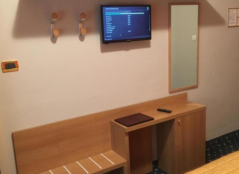 בית מלון כפרי Miravalle 2000