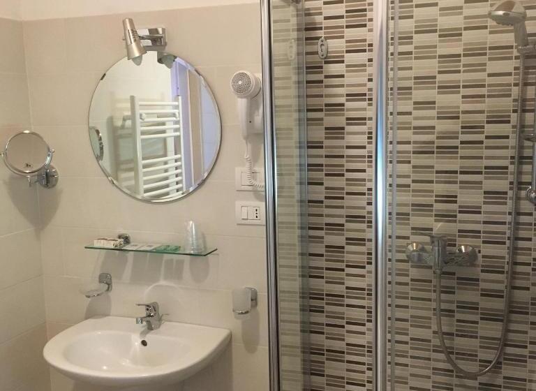 בית מלון כפרי Miravalle 2000