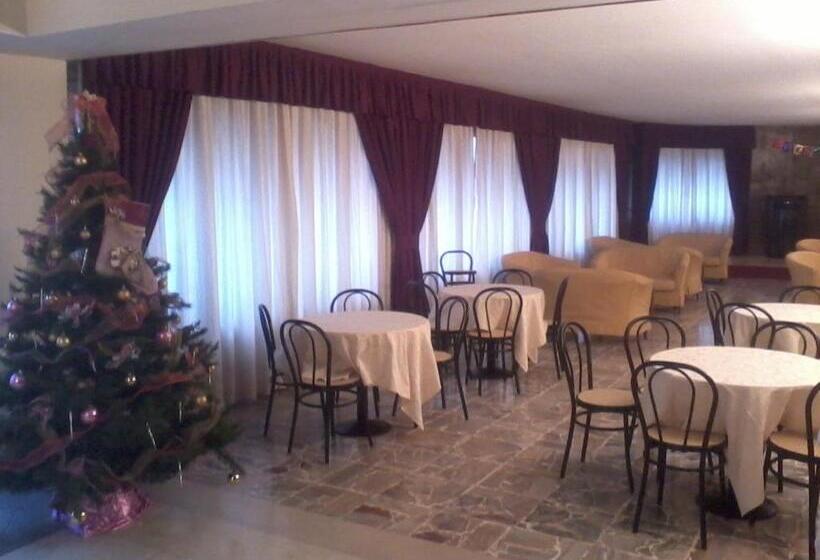 בית מלון כפרי Miravalle 2000