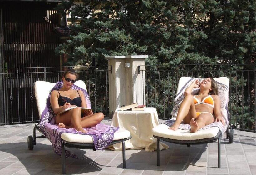 בית מלון כפרי Miravalle 2000