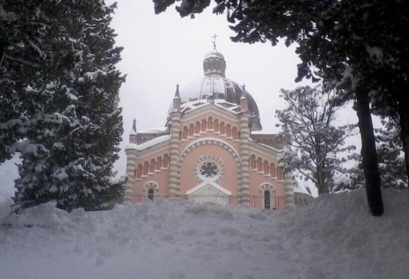 בית מלון כפרי Miravalle 2000