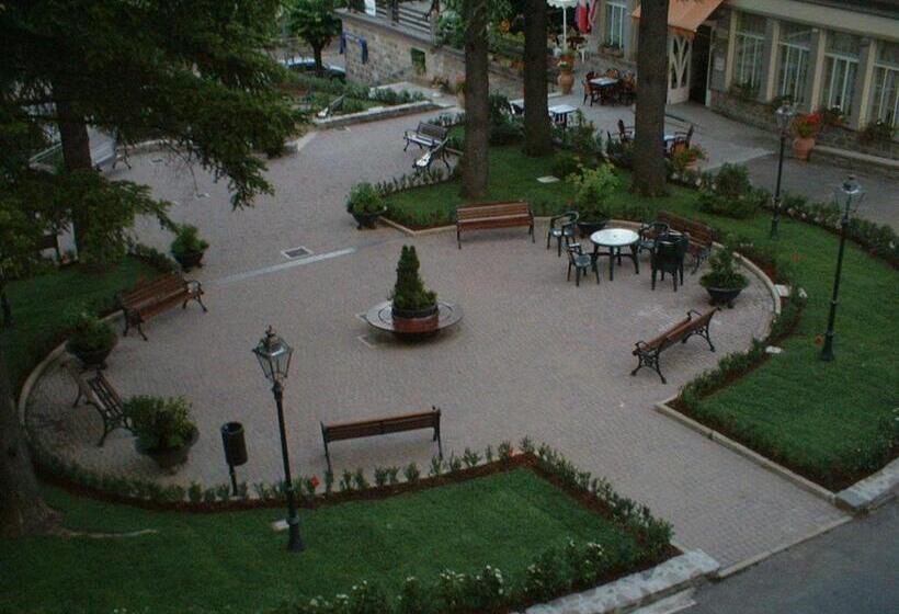 בית מלון כפרי Miravalle 2000