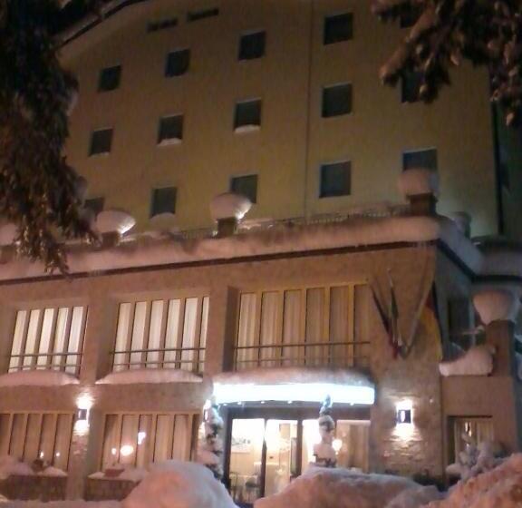 בית מלון כפרי Miravalle 2000