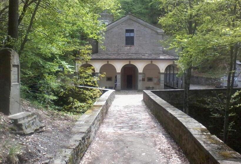 בית מלון כפרי Miravalle 2000