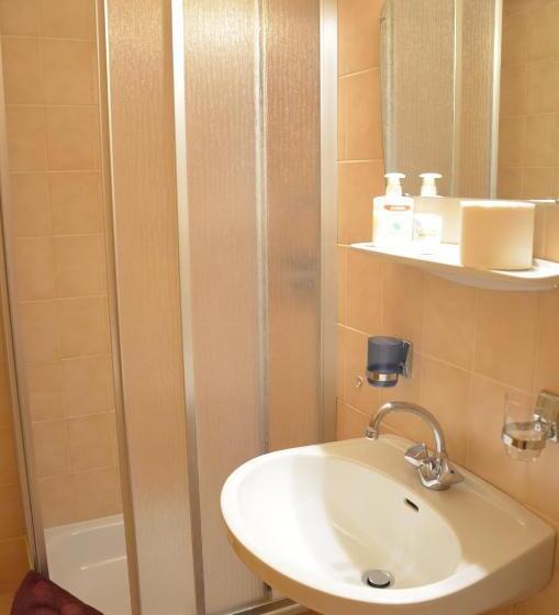 בית מלון כפרי Pension Schifferegger