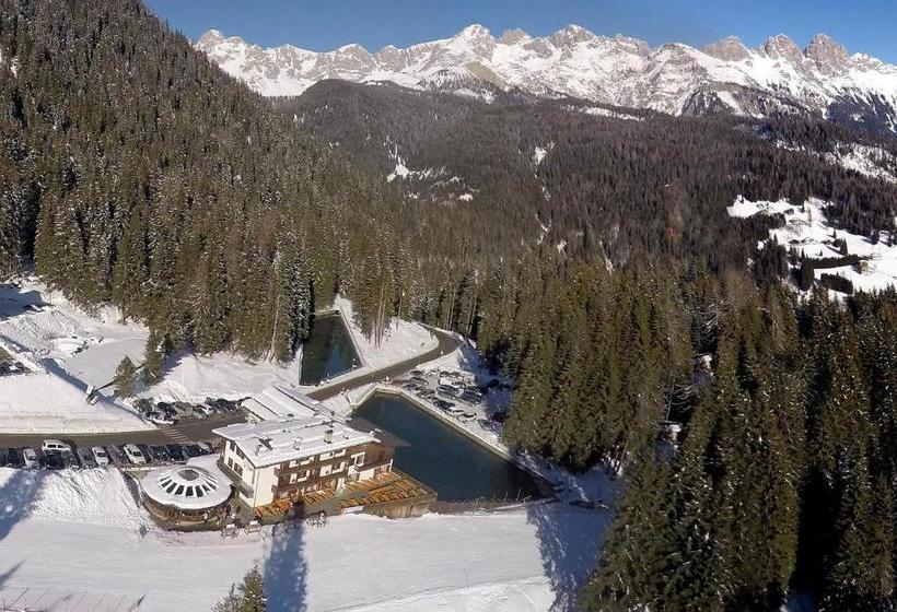 ホテル Pensione Dolomiti