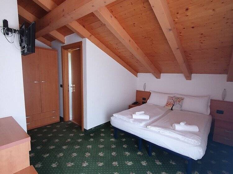 בית מלון כפרי Pezzotti