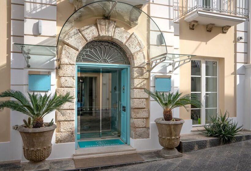 Отель Piccolo Grand