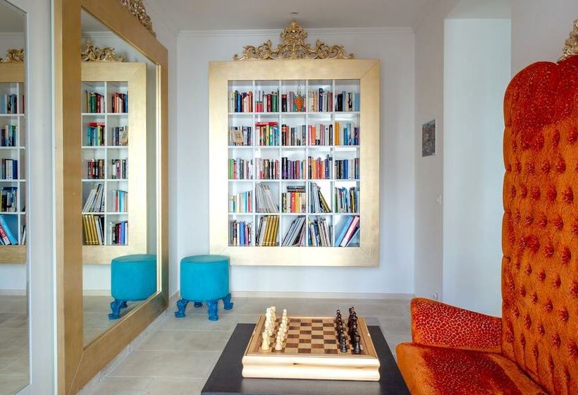 Отель Piccolo Grand