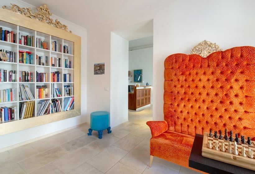 Отель Piccolo Grand