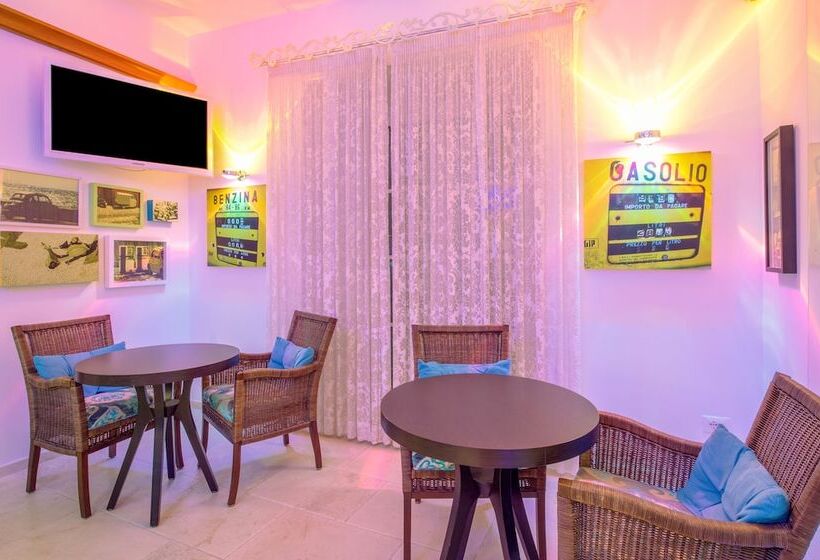 Отель Piccolo Grand