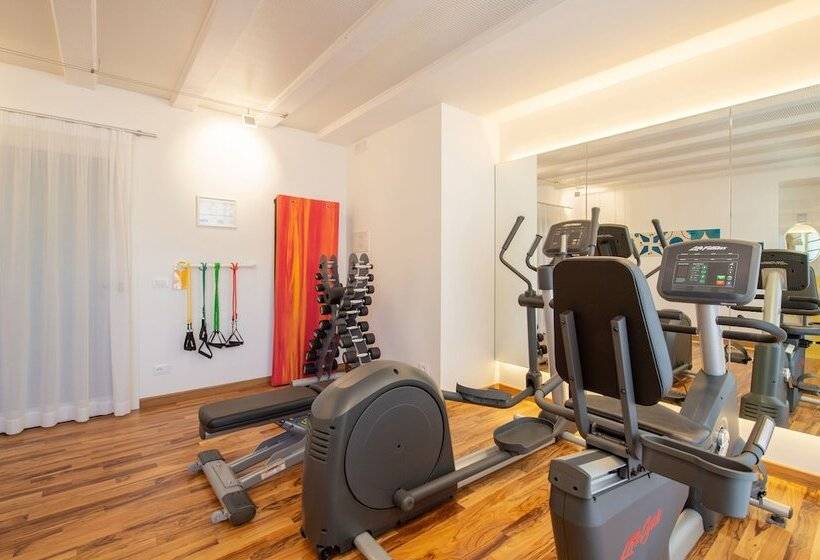 Отель Piccolo Grand