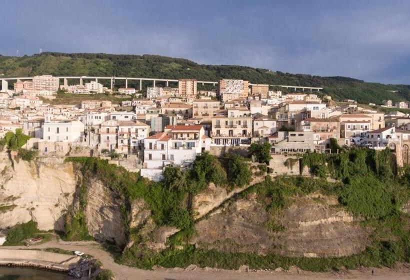 Отель Piccolo Grand