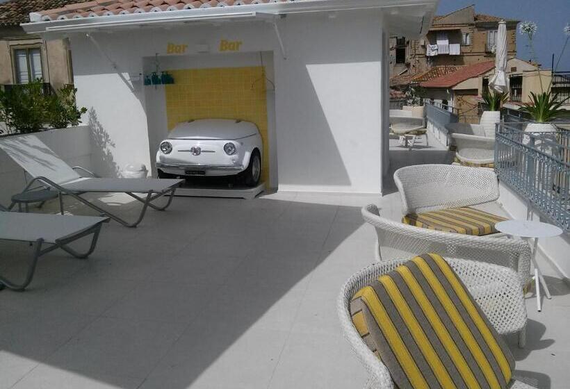 Отель Piccolo Grand