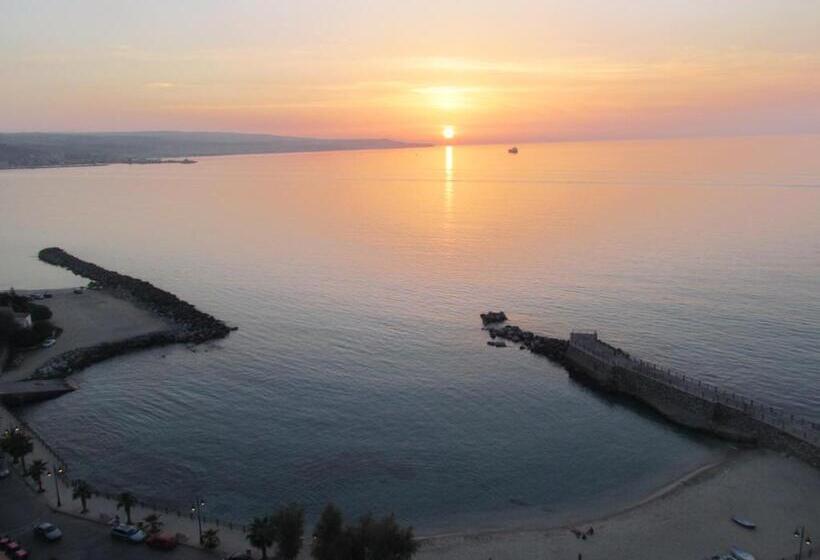 Отель Piccolo Grand