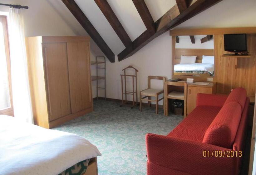 בית מלון כפרי Presena