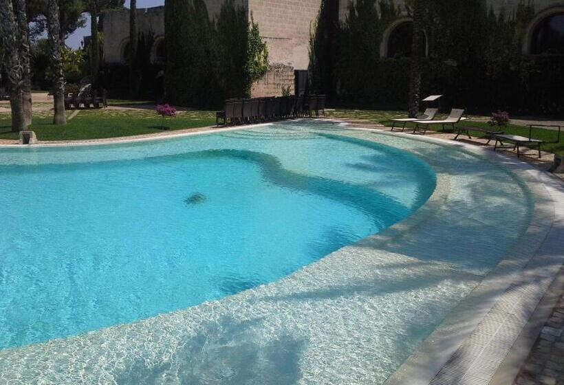 فندق Relais Reggia Domizia