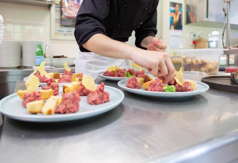 Отель & Ristorante Baita Dovich