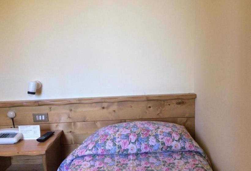 هتل Ristorante Regina