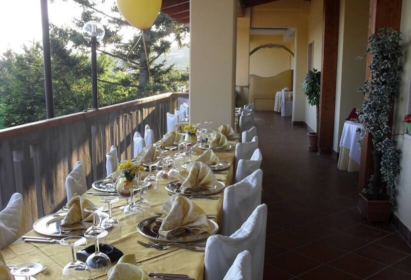 בית מלון כפרי Ristorante Supersonik