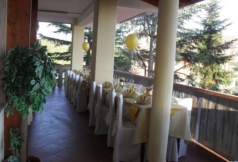 בית מלון כפרי Ristorante Supersonik