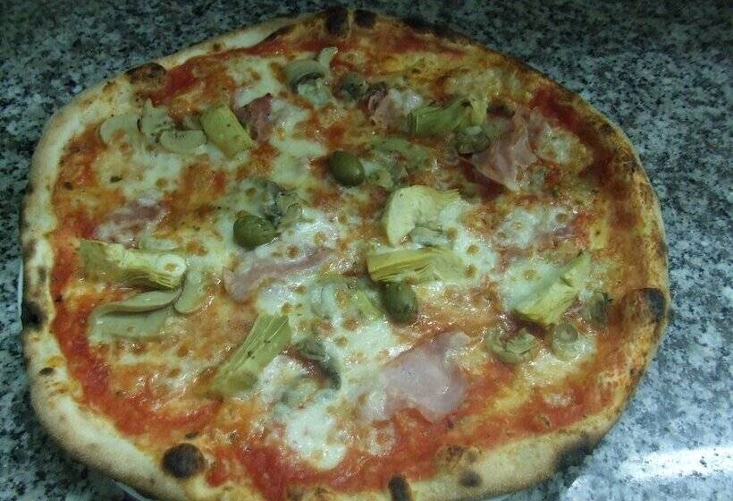 בית מלון כפרי Ristorante Supersonik