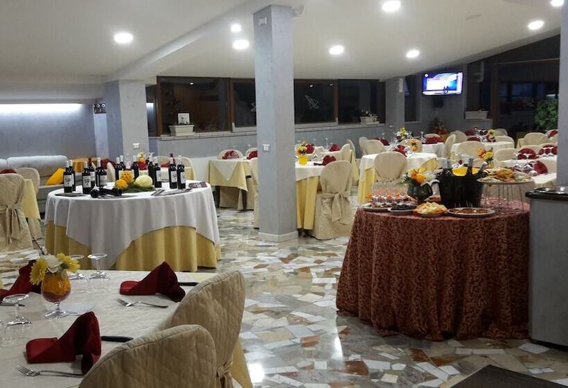 בית מלון כפרי Ristorante Supersonik