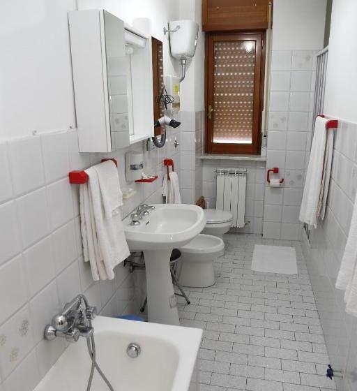 בית מלון כפרי Ristorante Supersonik