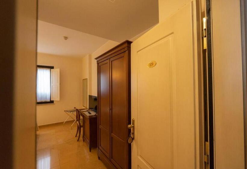 Отель Ristorante Vecchia Vibo