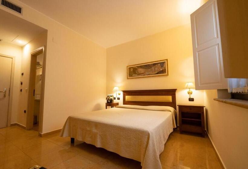 Отель Ristorante Vecchia Vibo