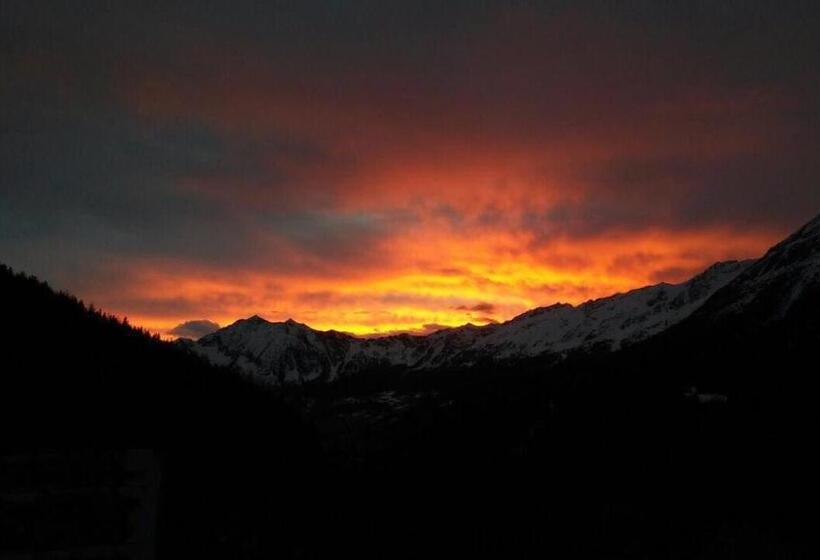 ホテル Stadel Soussun