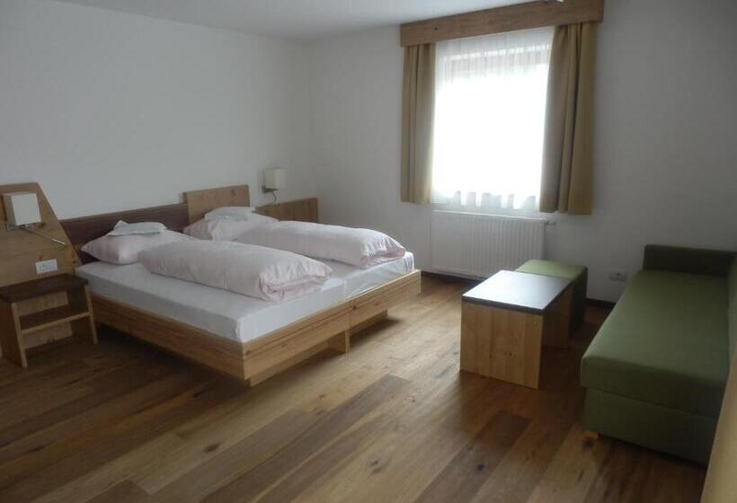 בית מלון כפרי Sterzinger Moos