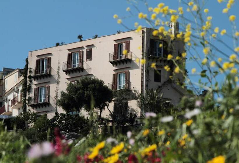 فندق Torre Bennistra