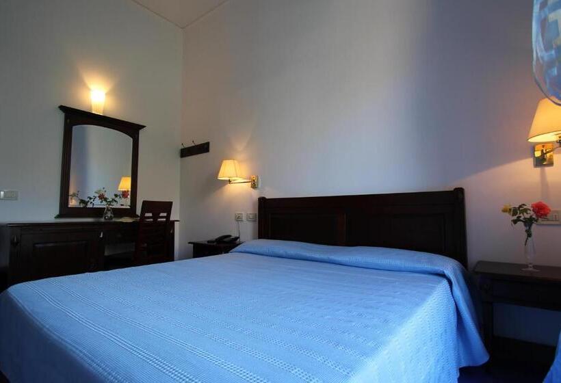 فندق Torre Bennistra