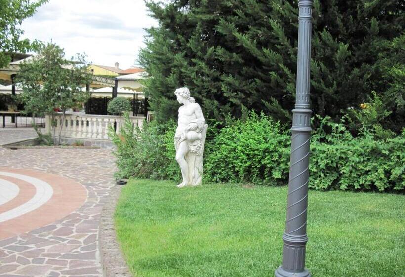 فندق Val Di Sangro