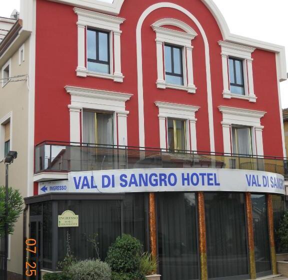 فندق Val Di Sangro