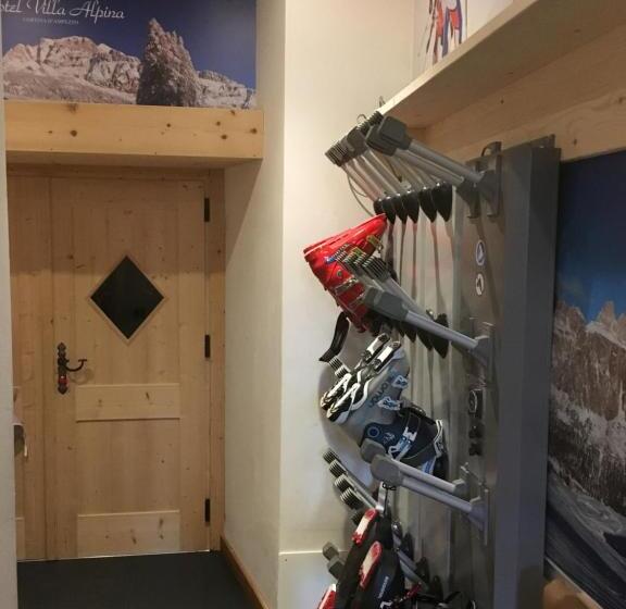 ホテル Villa Alpina S