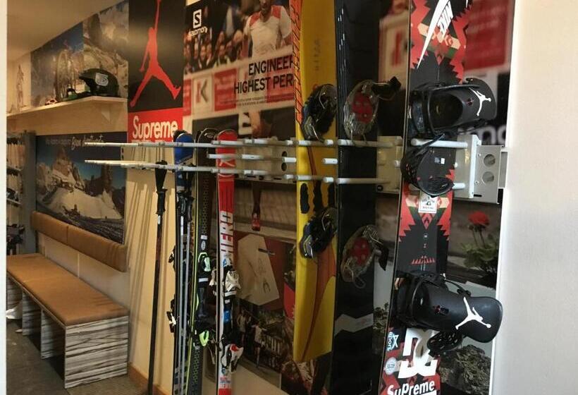 ホテル Villa Alpina S