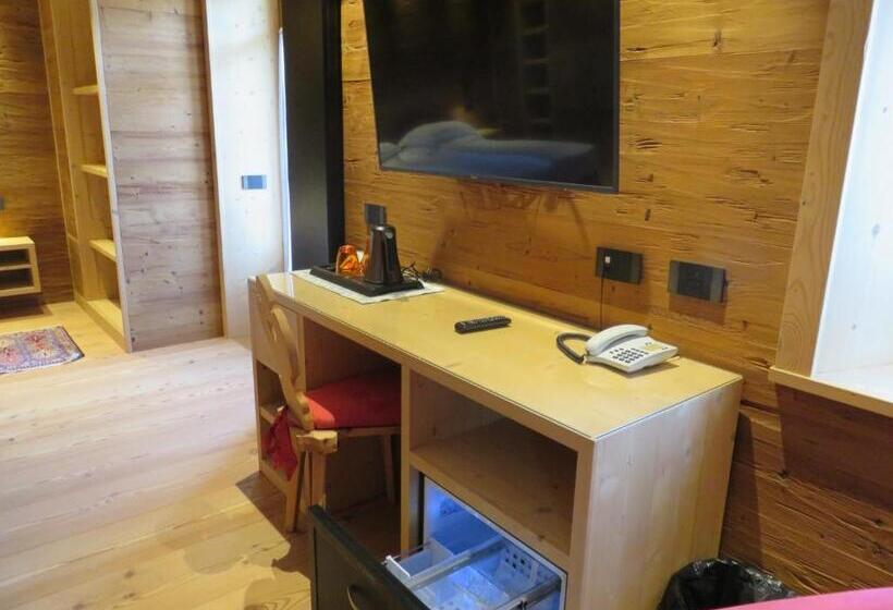 ホテル Villa Alpina S