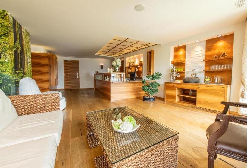 Panoramahotel Watles