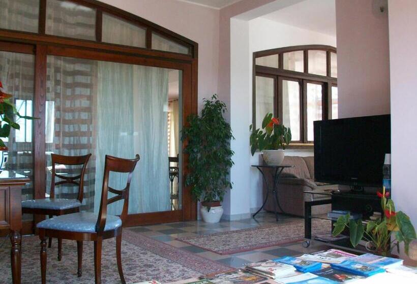 Residence Hotel La Commenda