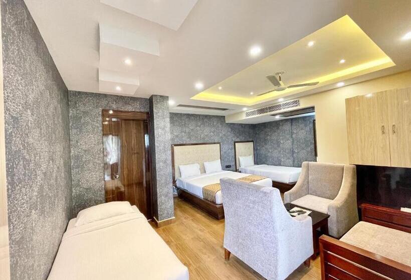 A One Pride ! Puri Fully Air Conditioned Hotel Near Sea Beach & Temple With Lift And Parking Facilit