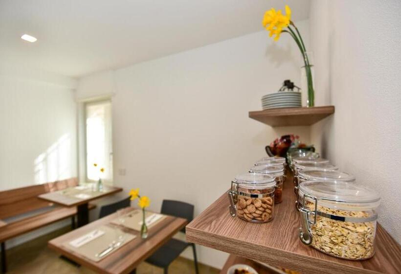 B&b Al Lupo Solitario