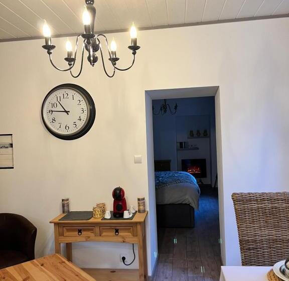 민박 Maison La Glycine