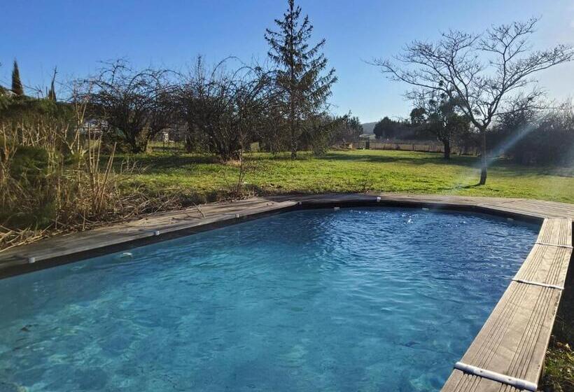 مبيت وإفطار La Parenthèse à Etrigny