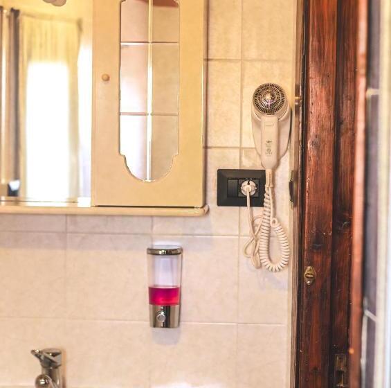 تختخواب و صبحانه Sassari   Le Mura Antiche Rooms