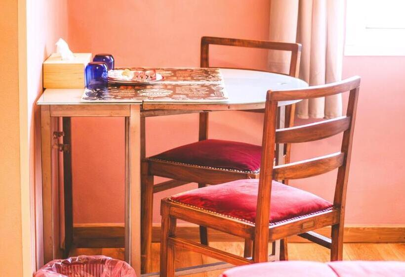 تختخواب و صبحانه Sassari   Le Mura Antiche Rooms