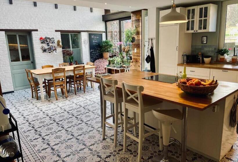 Bed and Breakfast Les Volets Blancs