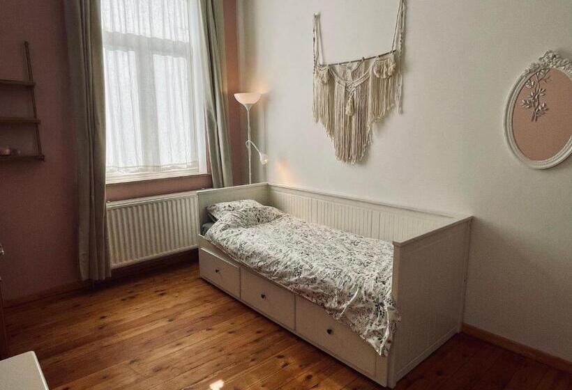 Bed and Breakfast Les Volets Blancs