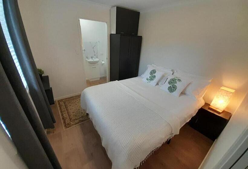 مبيت وإفطار Entire Self Contained Cabin On The Beautiful Mountain